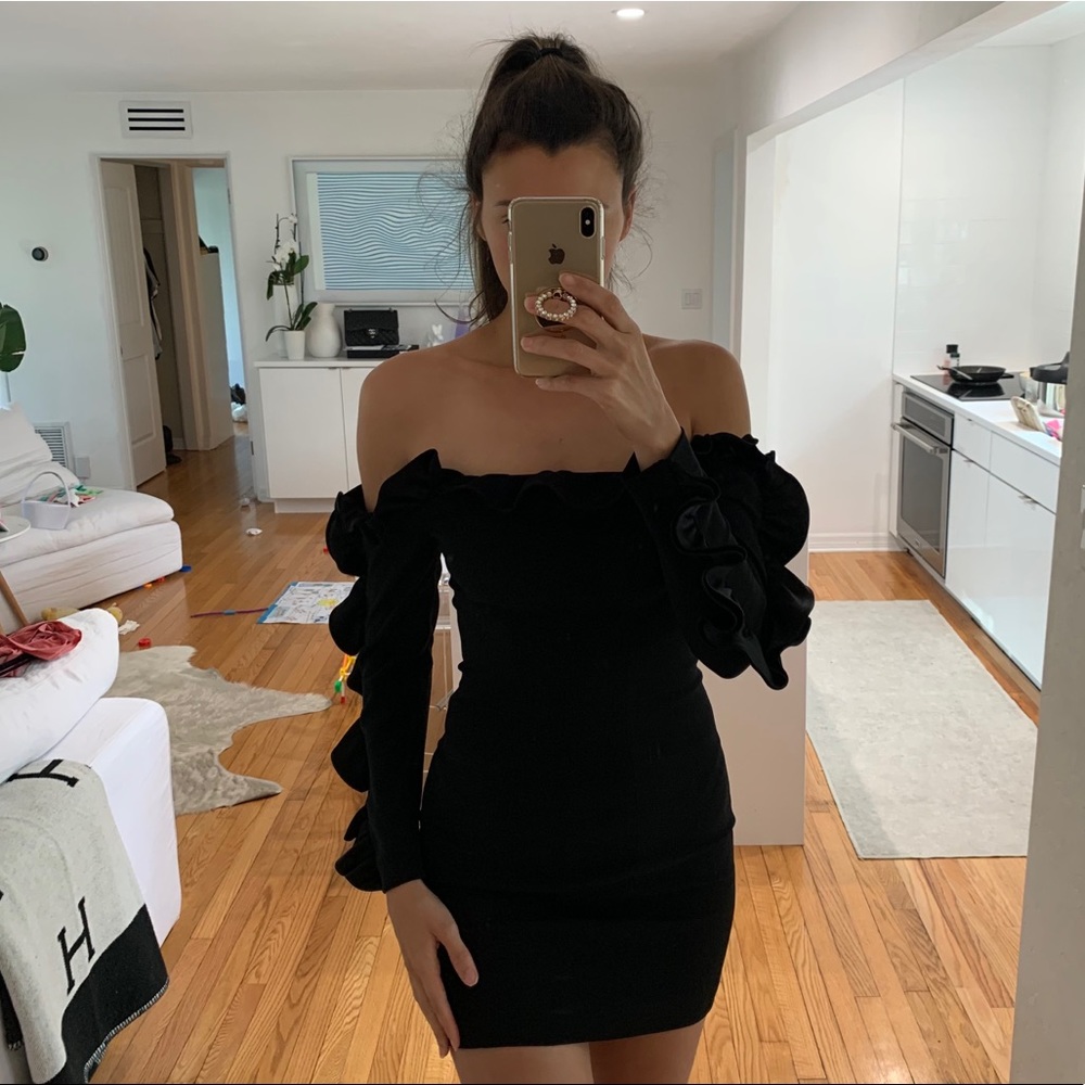 🚫🚫🚫SOLD🚫🚫🚫Cinq a Sept Mini Dress, Black, 2 - Picture 1 of 4